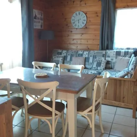 Chalet T2 Cabine Independant En Rez-de-chaussee D'un Chalet *