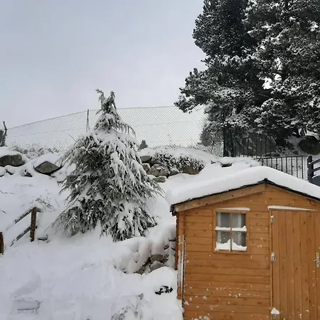 T2 Cabine Independant En Rez-de-chaussee D'un Chalet *
